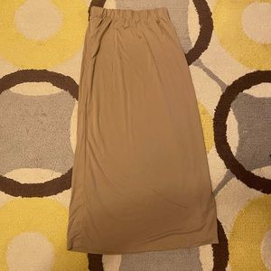 Club Monaco maxi skirt XS. New with tags.